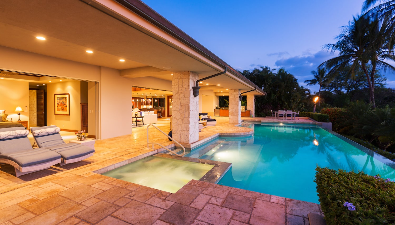 How to Choose the Right Pool Contractor for Your Project