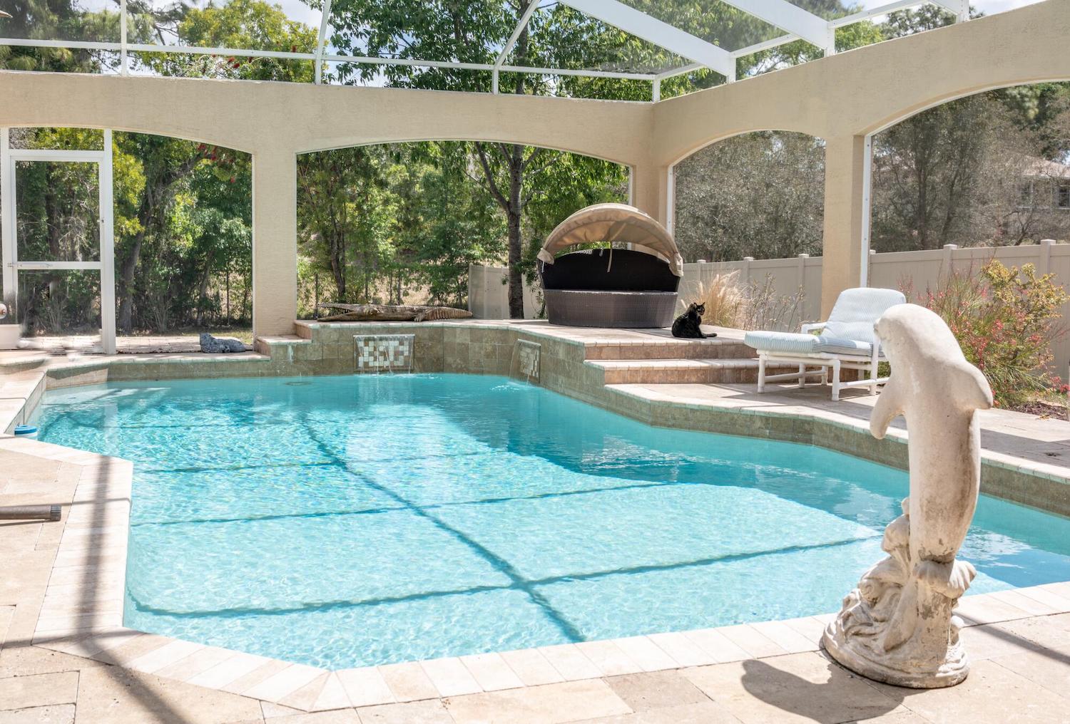 Saltwater vs. Chlorine Pools: Pros and Cons